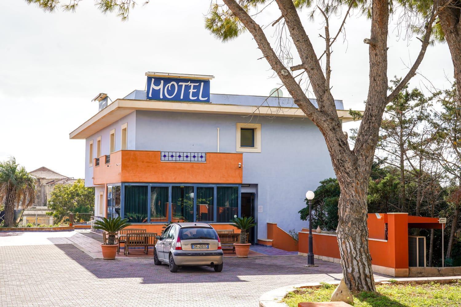 Motel - Hotel Nautico Pozzallo Exterior photo