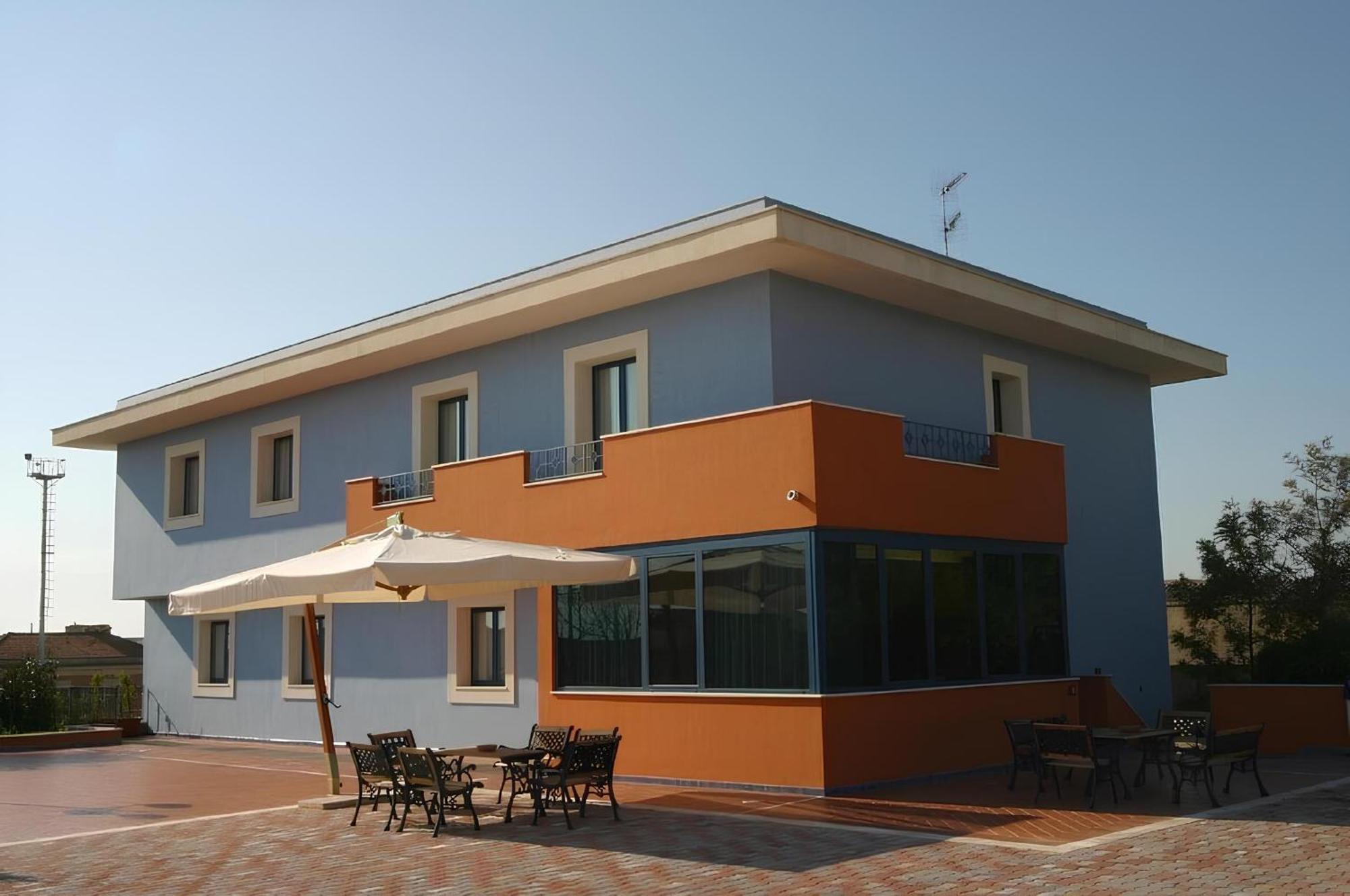 Motel - Hotel Nautico Pozzallo Exterior photo